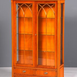e Englische Vitrine Eibe Bücherschrank Buffet Antik Stil Glasvitrine