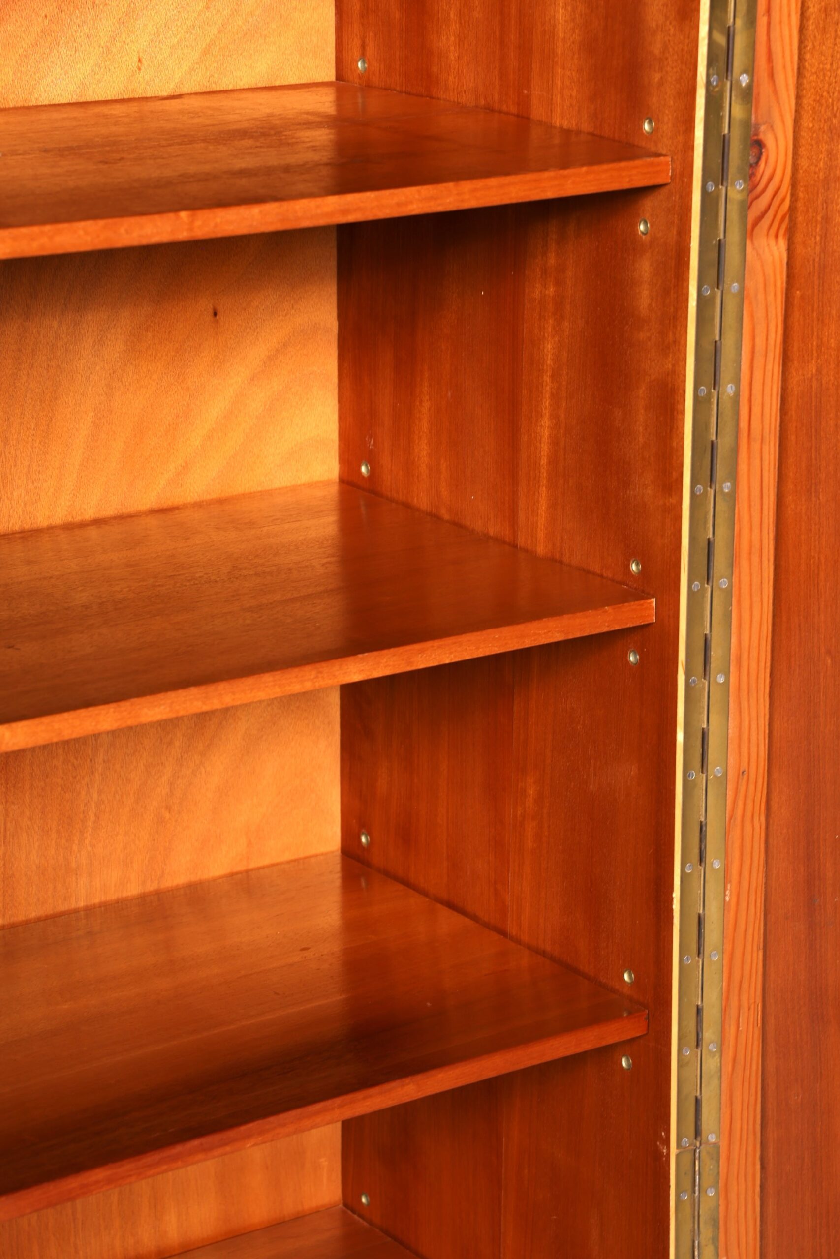 er Mid Century Schrank 60er Jahre Kleiderschrank Wäscheschrank Aktenschrank - Image 9