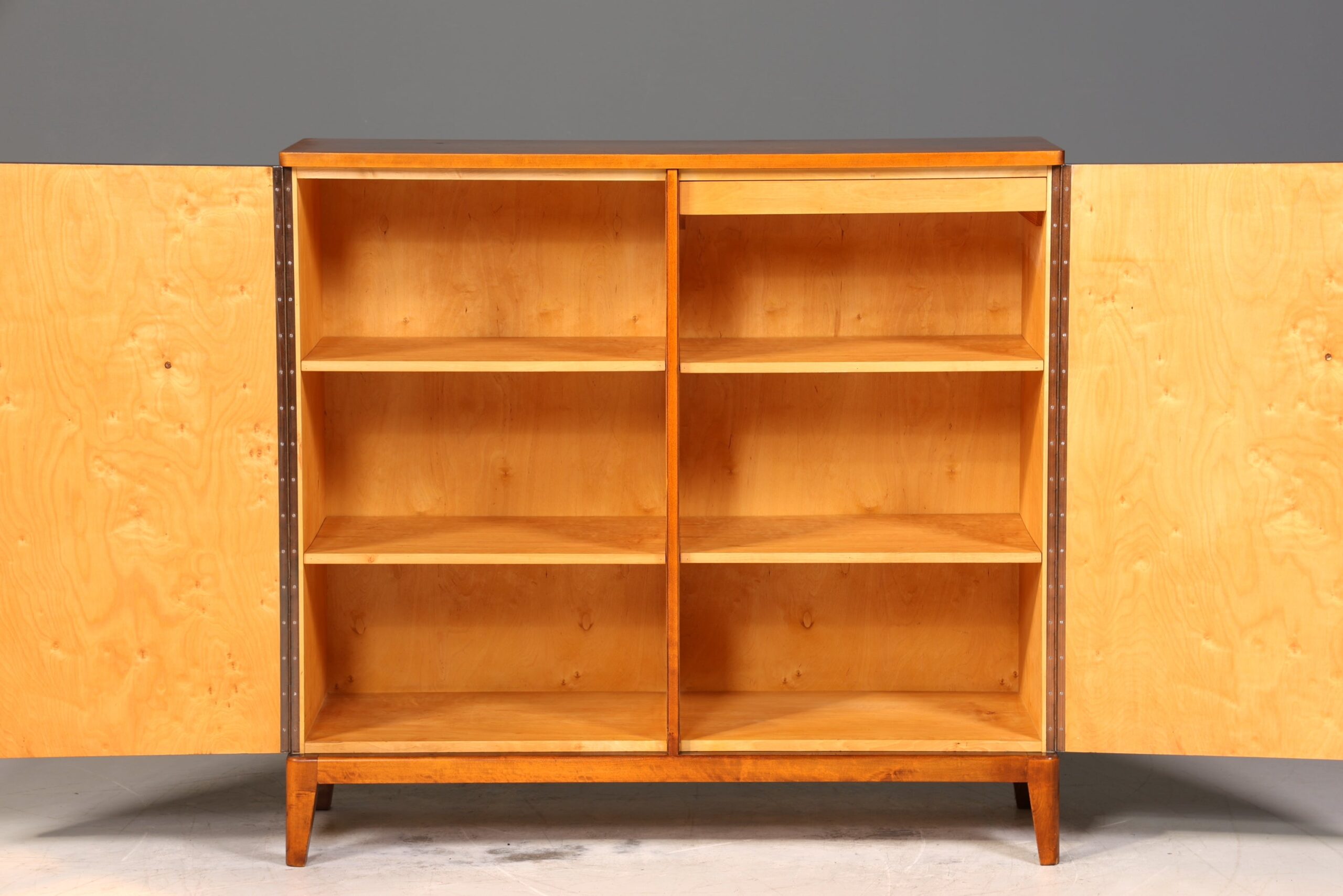 Stilvoller Original Art Deco Schrank Vertiko Kleiderschrank um 1940 Aktenschrank echt Holz Wäscheschrank - Image 4