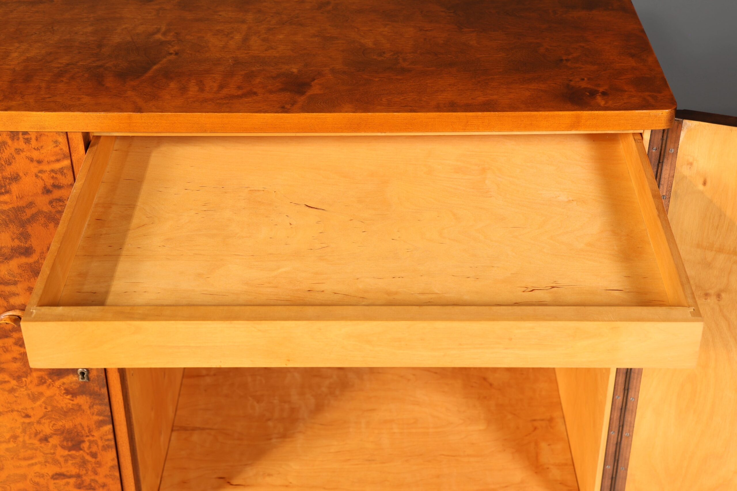 Stilvoller Original Art Deco Schrank Vertiko Kleiderschrank um 1940 Aktenschrank echt Holz Wäscheschrank - Image 9